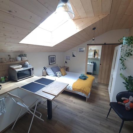 Sous Le Saule Apartment Nods Екстериор снимка