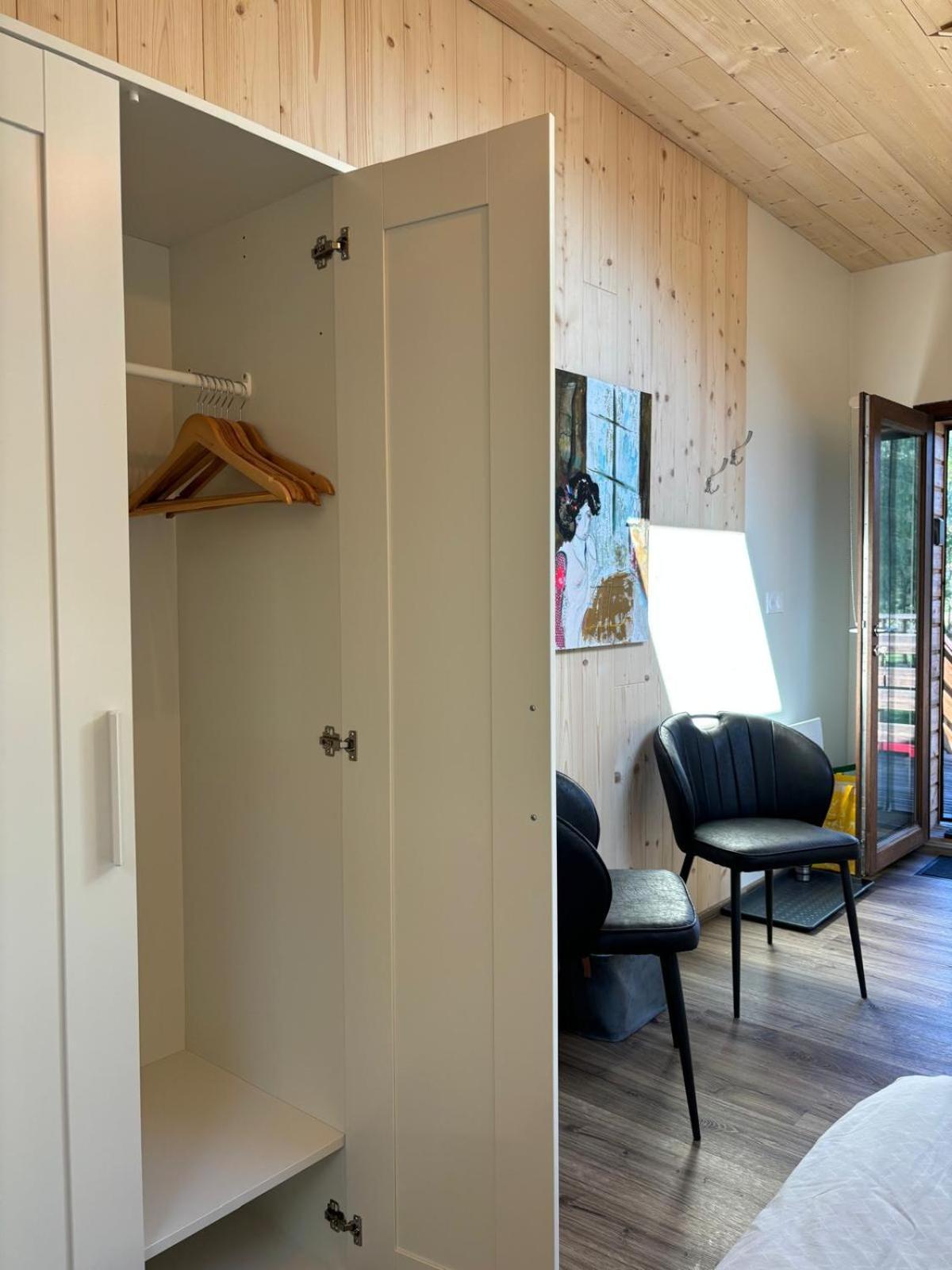 Sous Le Saule Apartment Nods Екстериор снимка